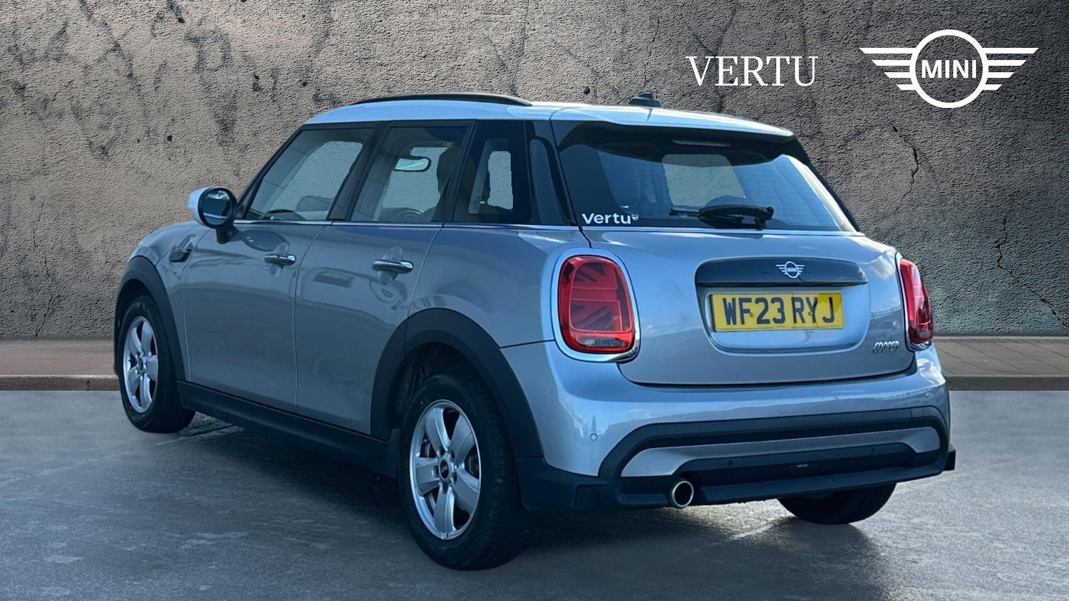 Used MINI Hatch 2023 for sale - 77125022: Photo 2