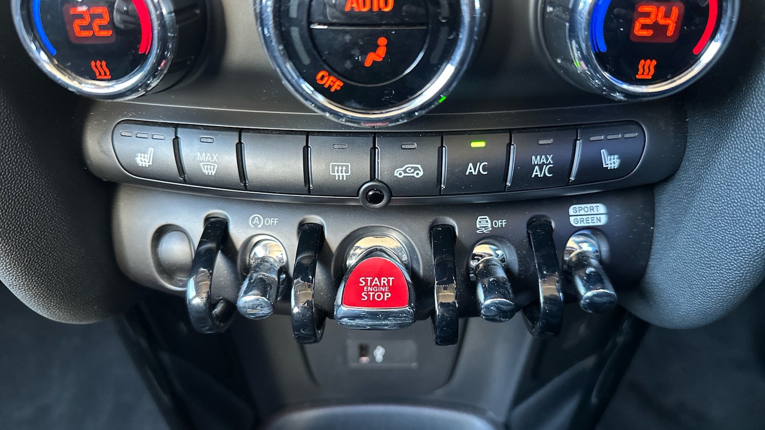 Used MINI Hatch 2023 for sale - 77125022: Photo 32