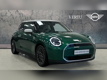 2025 (25) - 135kW E Exclusive 41kWh 3dr Auto