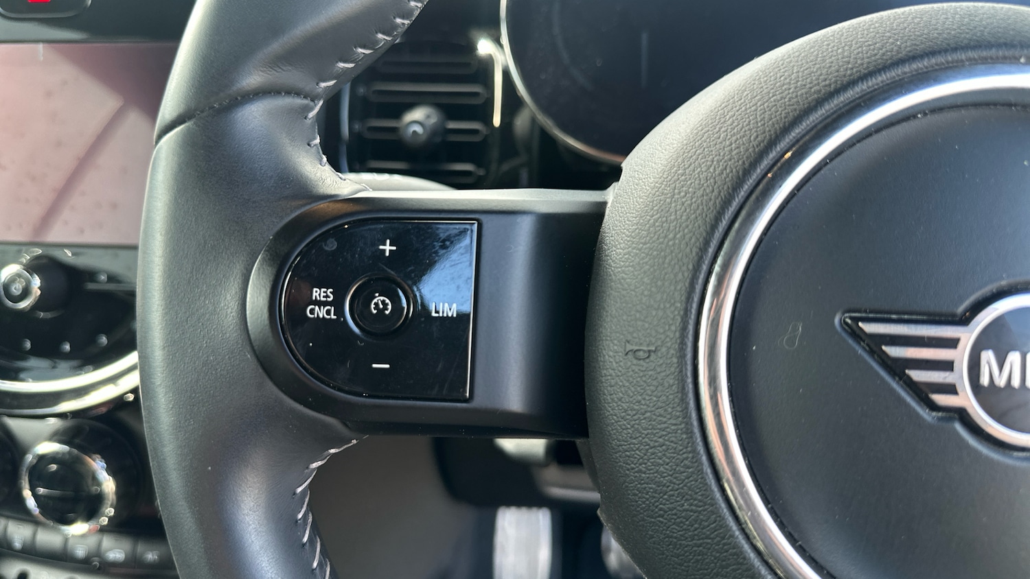 Used MINI Convertible 2022 for sale - 76127092: Photo 17
