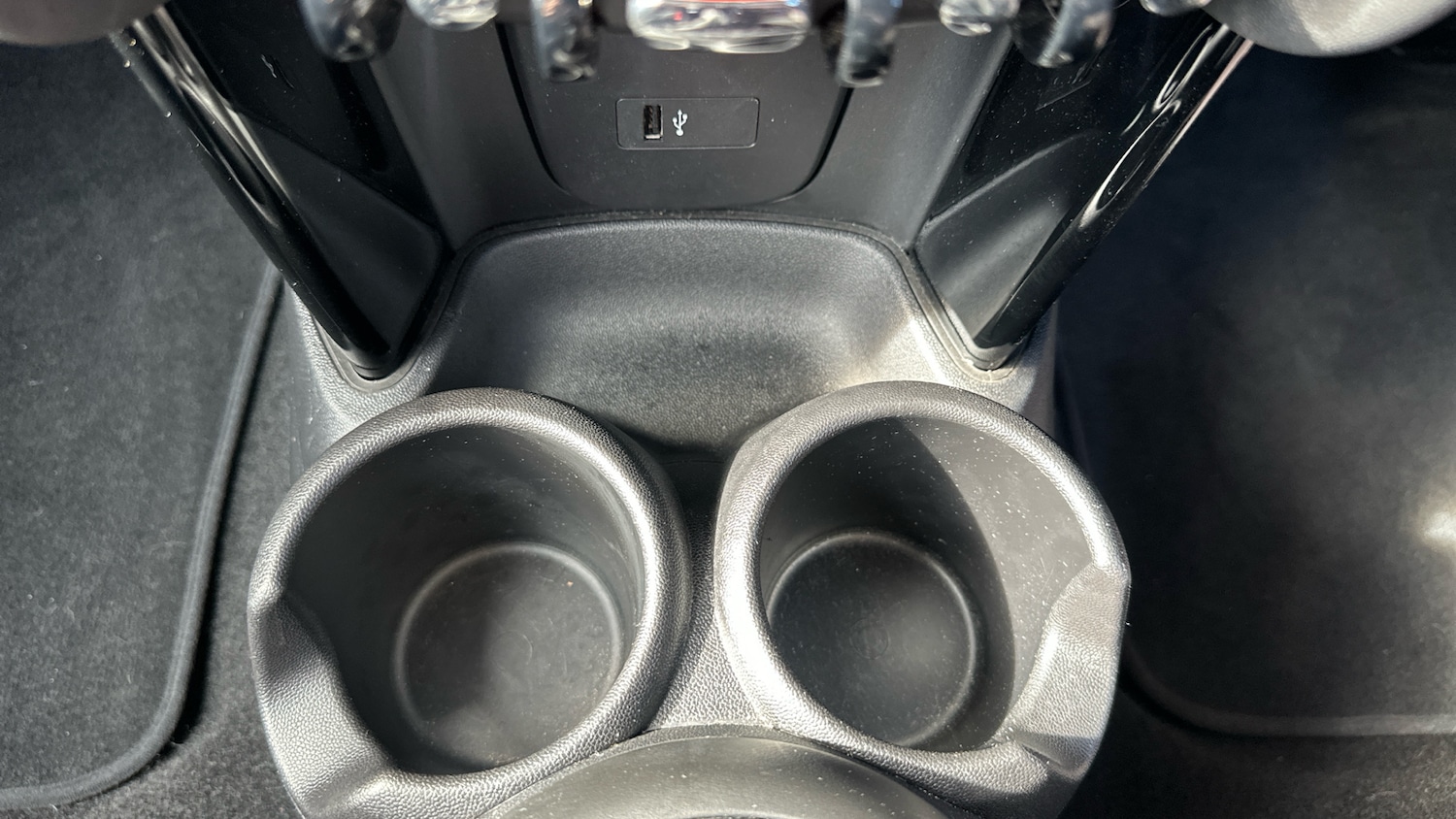 Used MINI Convertible 2022 for sale - 76127092: Photo 30