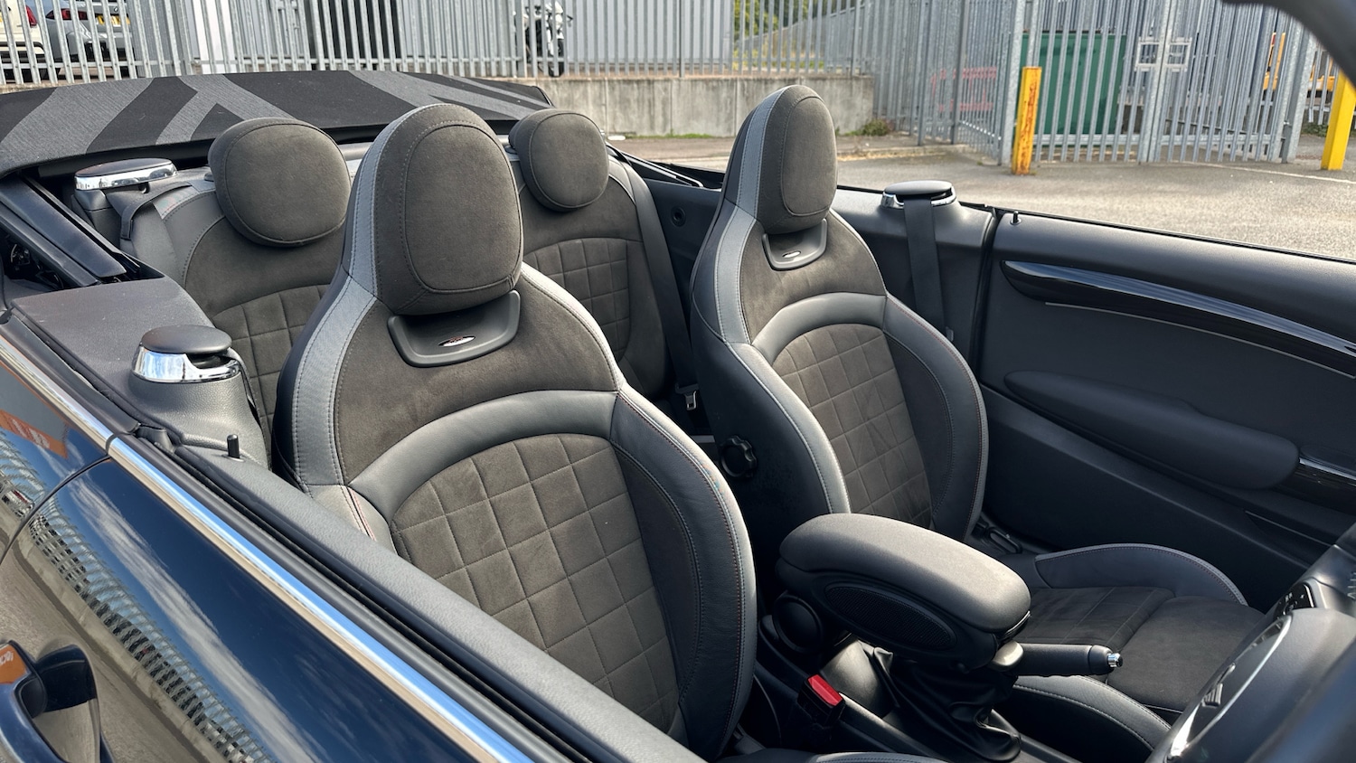 Used MINI Convertible 2022 for sale - 76127092: Photo 55