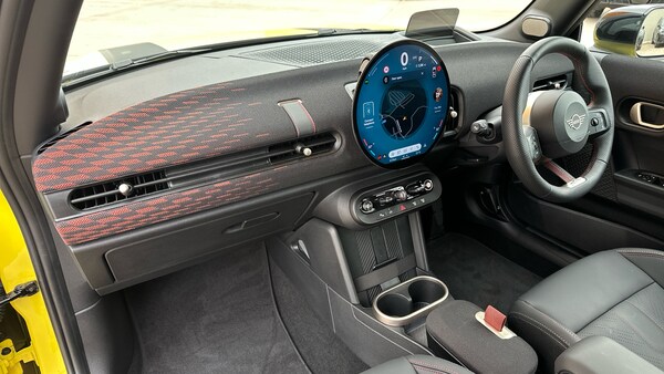 Used MINI Cooper 2025 for sale - 76244016: Photo 7
