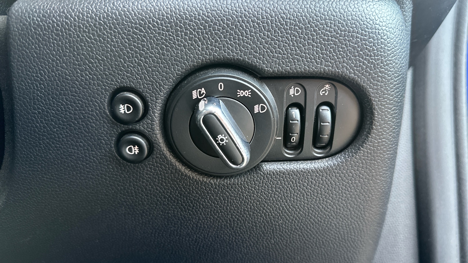 Used MINI Convertible 2018 for sale - 77286195: Photo 32