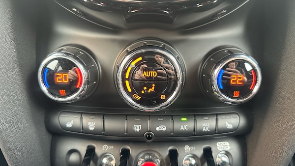 Used MINI Hatch 2023 for sale - 75649677: Photo 33
