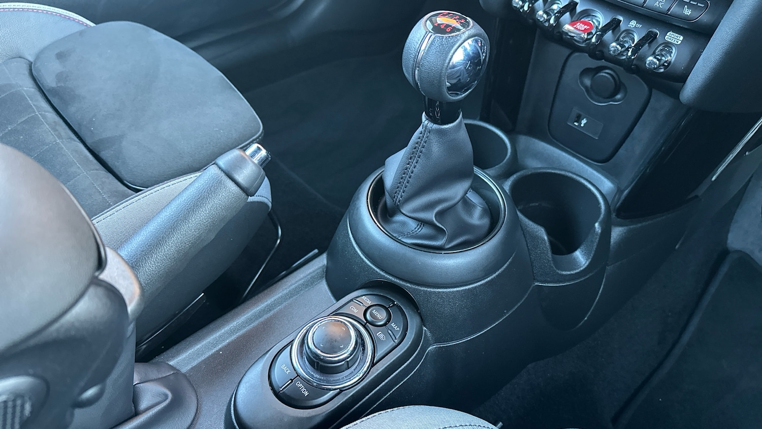 Used MINI Convertible 2022 for sale - 76682232: Photo 10