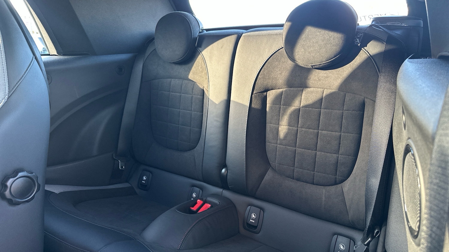 Used MINI Convertible 2022 for sale - 76682232: Photo 12