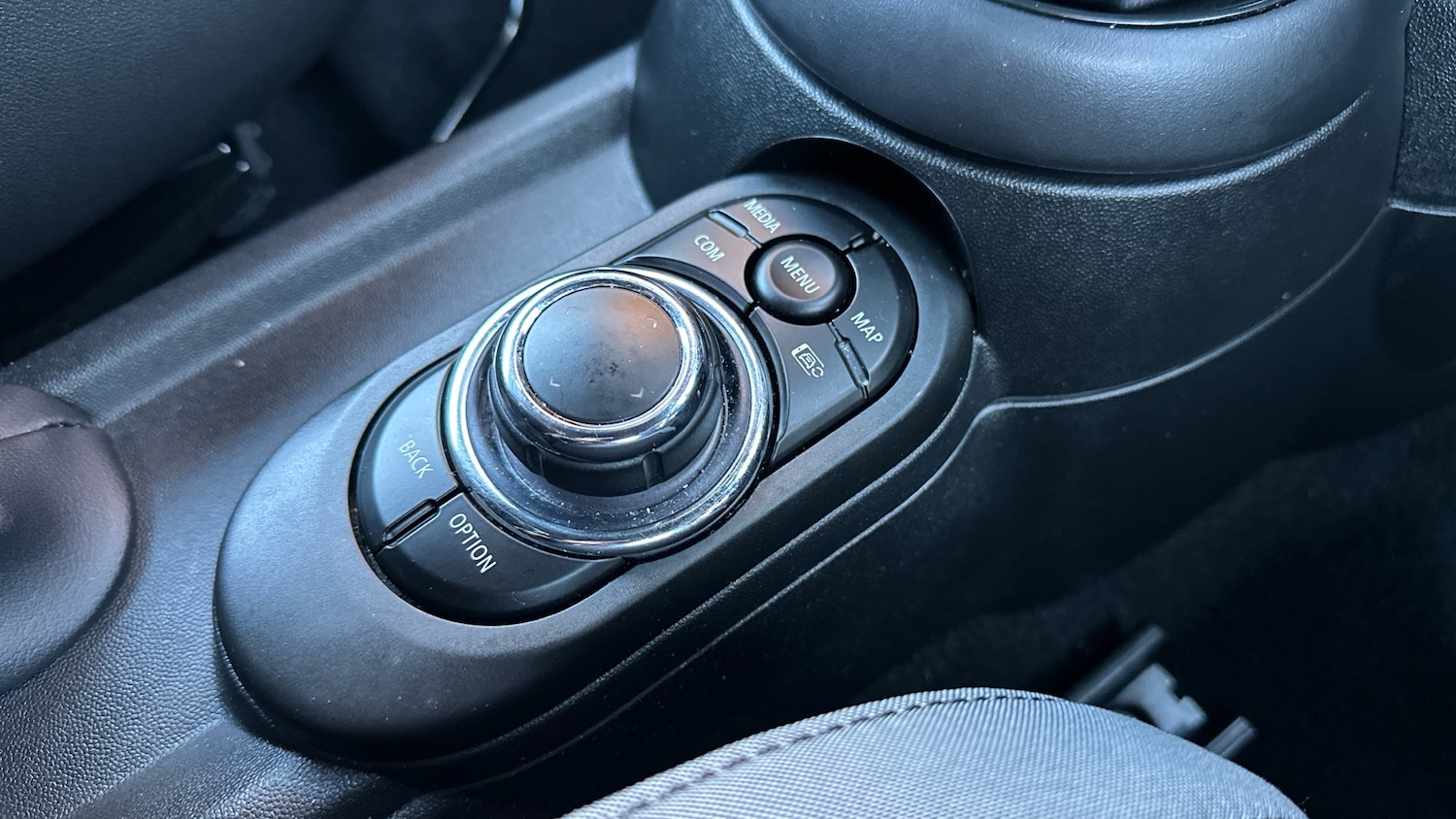 Used MINI Convertible 2022 for sale - 76682232: Photo 19