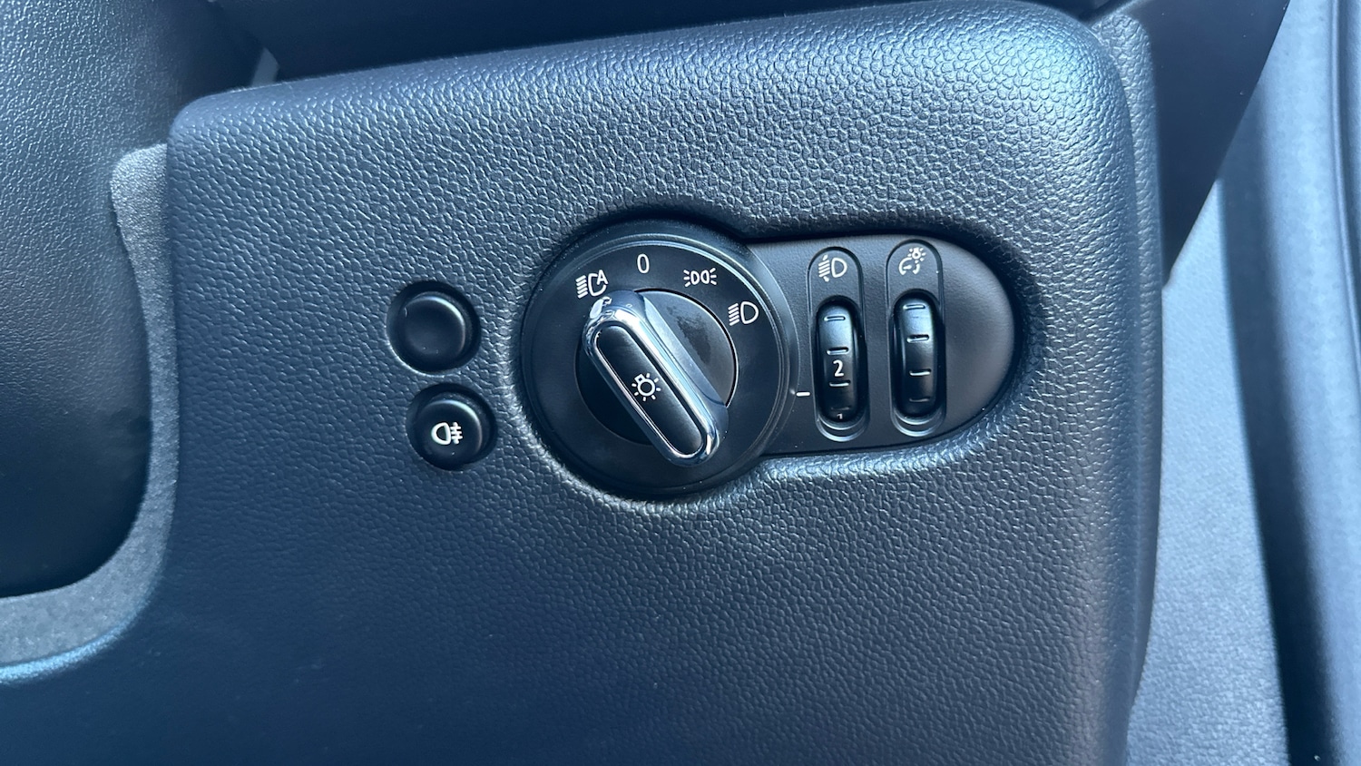 Used MINI Convertible 2022 for sale - 76682232: Photo 32