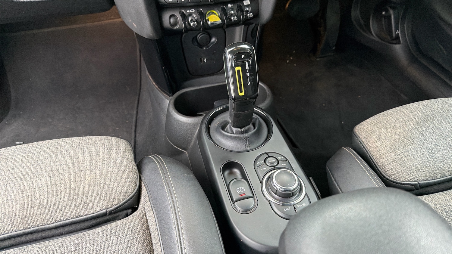 Used MINI Hatch 2022 for sale - 77353550: Photo 10