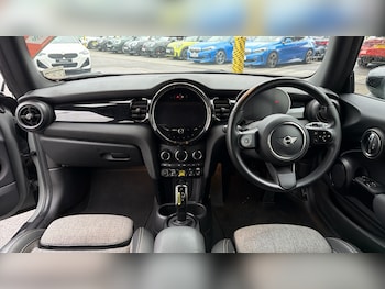 Used MINI Hatch 2022 for sale - 77353550: Photo