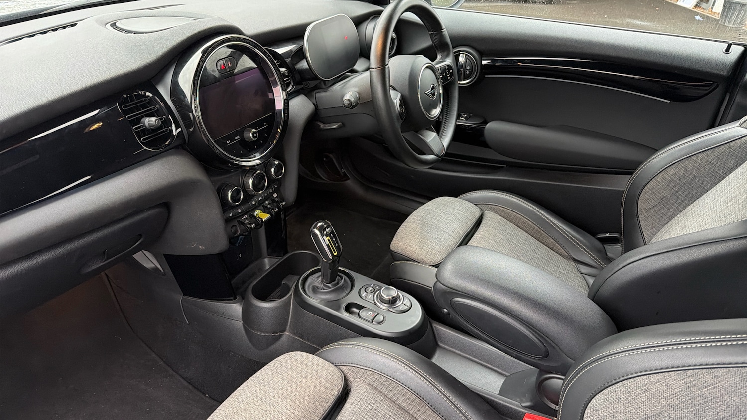 Used MINI Hatch 2022 for sale - 77353550: Photo 7