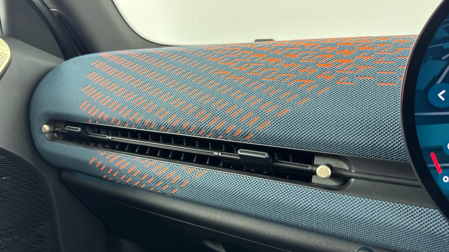 Used MINI Aceman 2025 for sale - 76650971: Photo 30