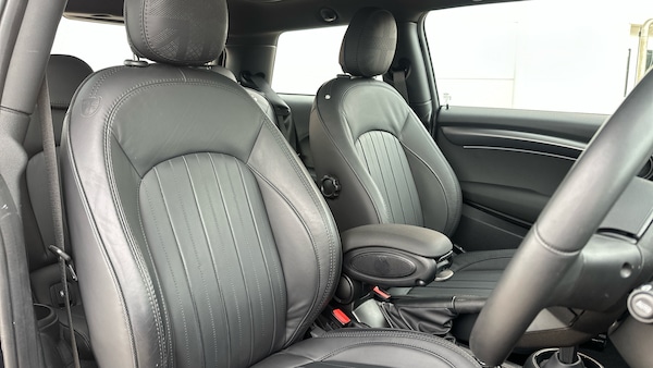 Used MINI Hatch 2022 for sale - 76184308: Photo 11