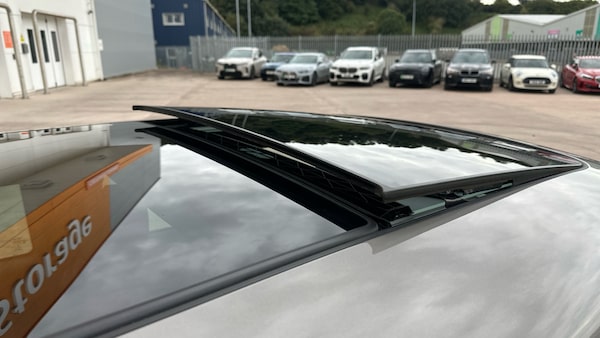 Used MINI Hatch 2022 for sale - 76184308: Photo 28