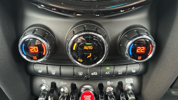 Used MINI Hatch 2022 for sale - 76184308: Photo 37