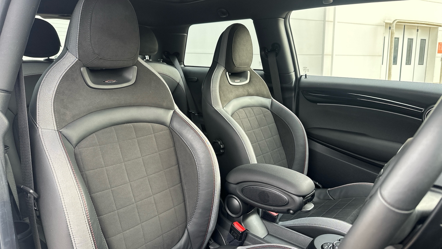 Used MINI Hatch 2023 for sale - 77812853: Photo 11