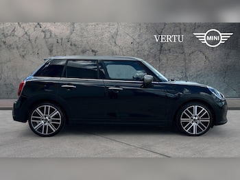 Used MINI Hatch 2023 for sale - 78942147: Photo