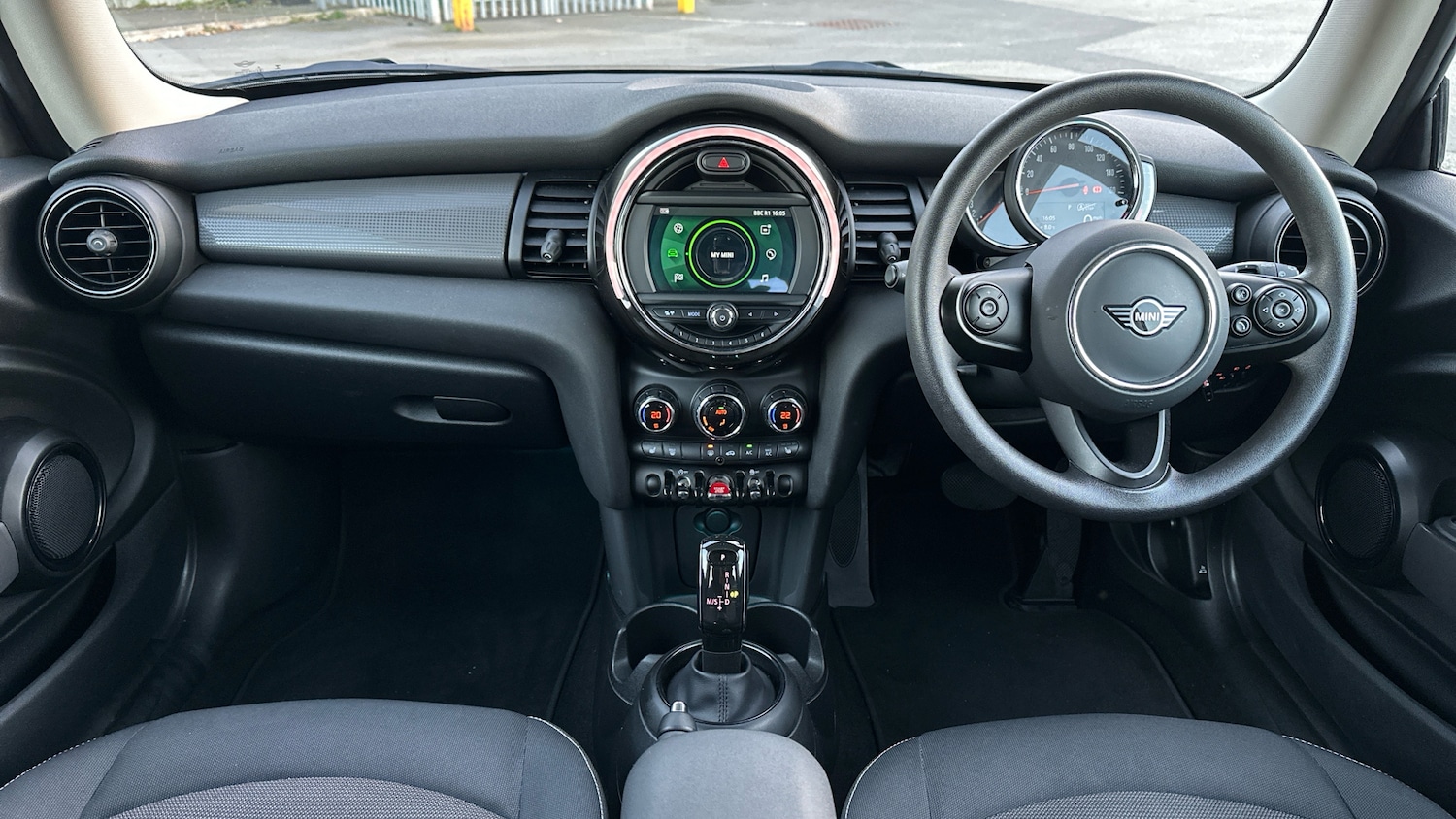 Used MINI Hatch 2021 for sale - 76612504: Photo 4