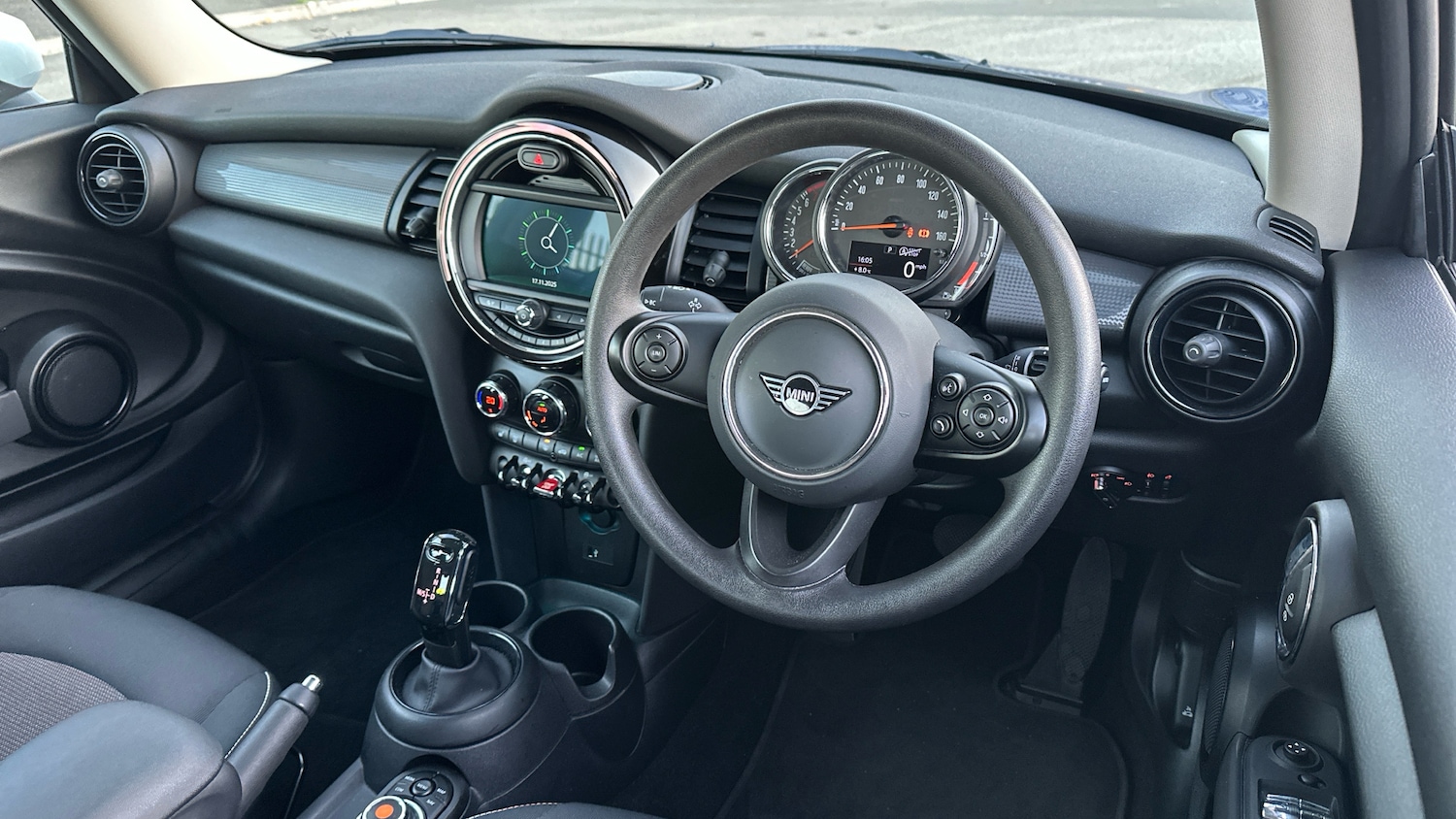 Used MINI Hatch 2021 for sale - 76612504: Photo 6