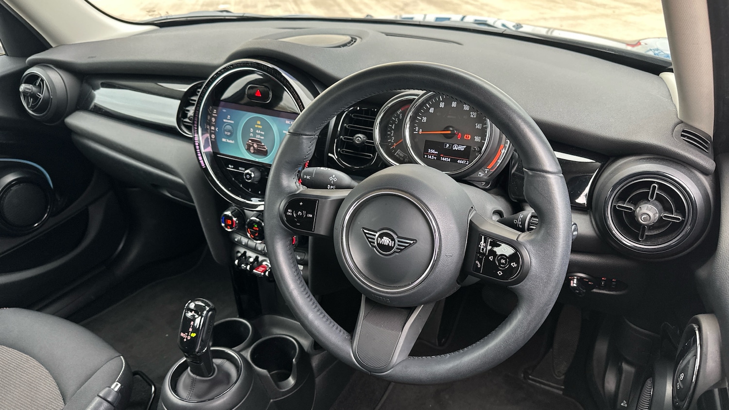 Used MINI Hatch 2022 for sale - 77676196: Photo 6