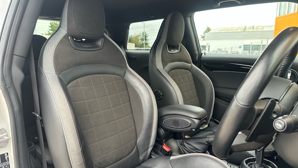 Used MINI Hatch 2021 for sale - 76243081: Photo 11
