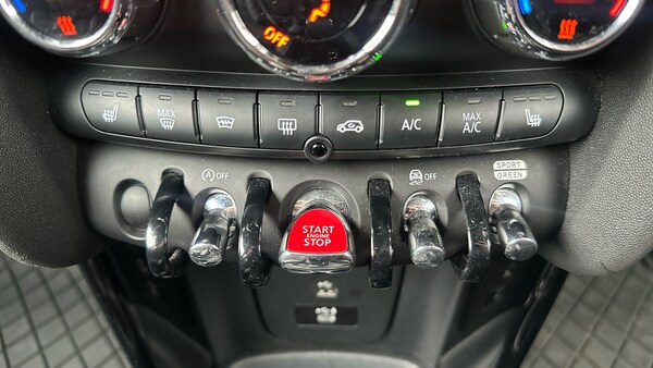 Used MINI Hatch 2021 for sale - 76243081: Photo 34