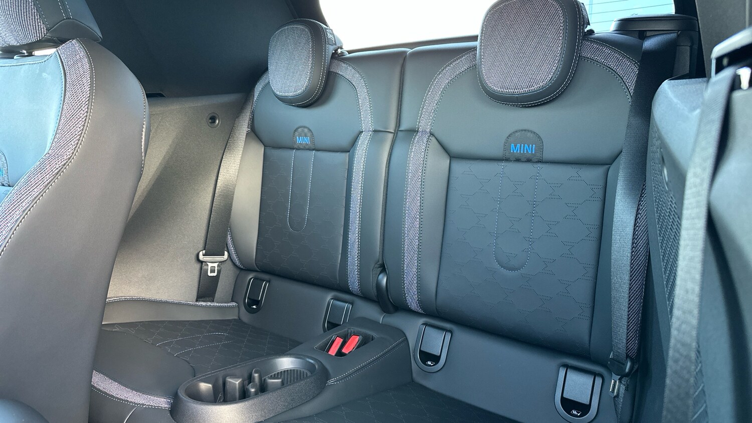 Used MINI Cooper 2025 for sale - 76904850: Photo 12