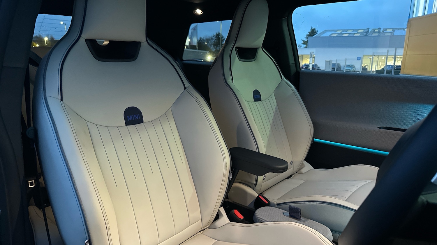 Used MINI Cooper 2025 for sale - 76567802: Photo 11