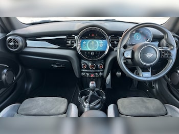 Used MINI Convertible 2021 for sale - 75555989: Photo
