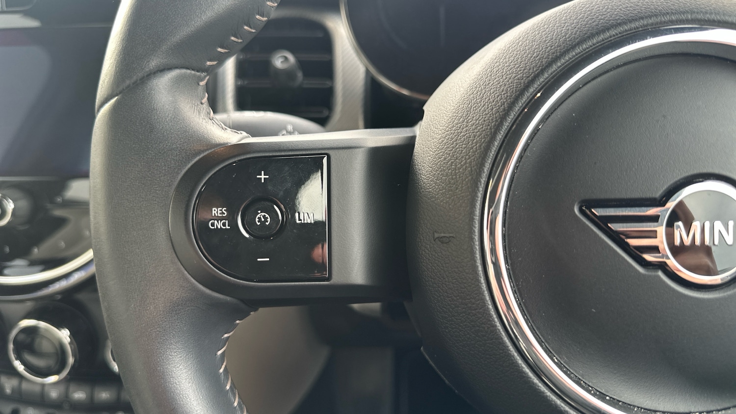 Used MINI Hatch 2023 for sale - 77744170: Photo 17