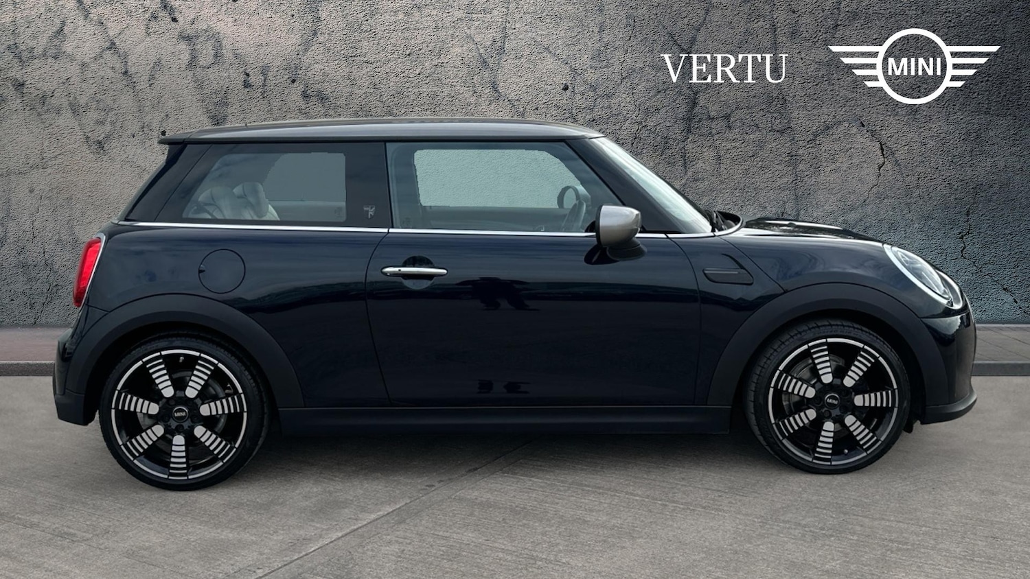 Used MINI Hatch 2023 for sale - 77744170: Photo 3