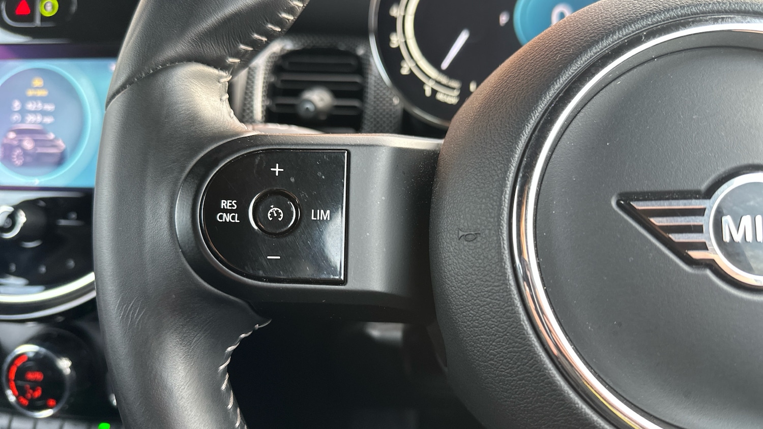 Used MINI Hatch 2022 for sale - 76605476: Photo 17