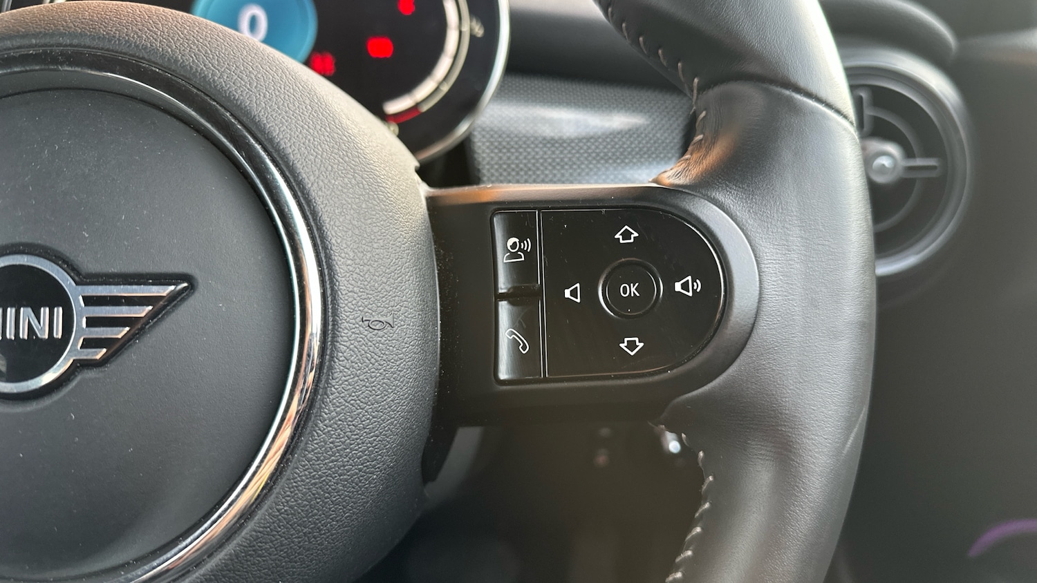 Used MINI Hatch 2022 for sale - 76605476: Photo 18
