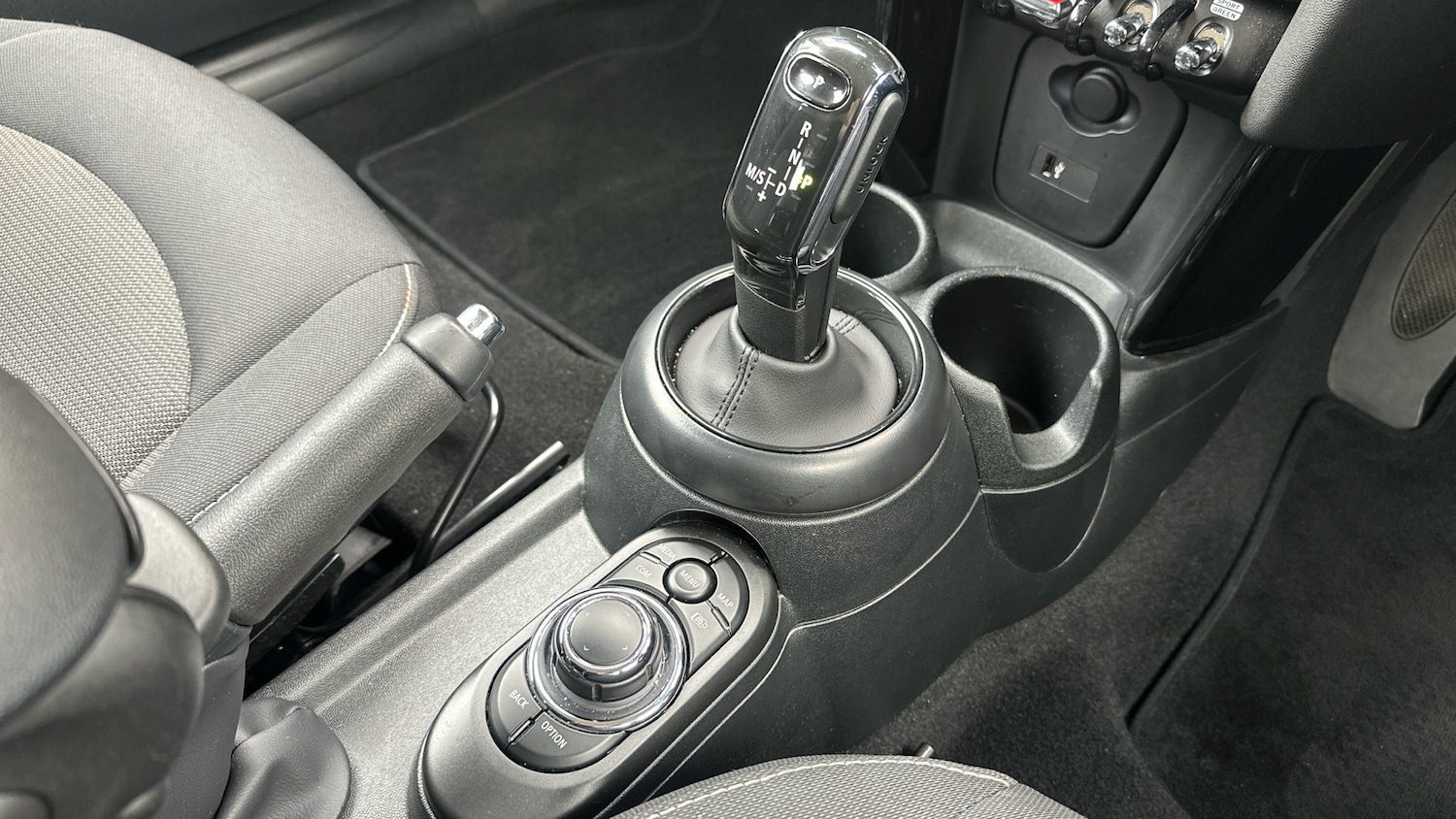 Used MINI Hatch 2023 for sale - 77774350: Photo 10