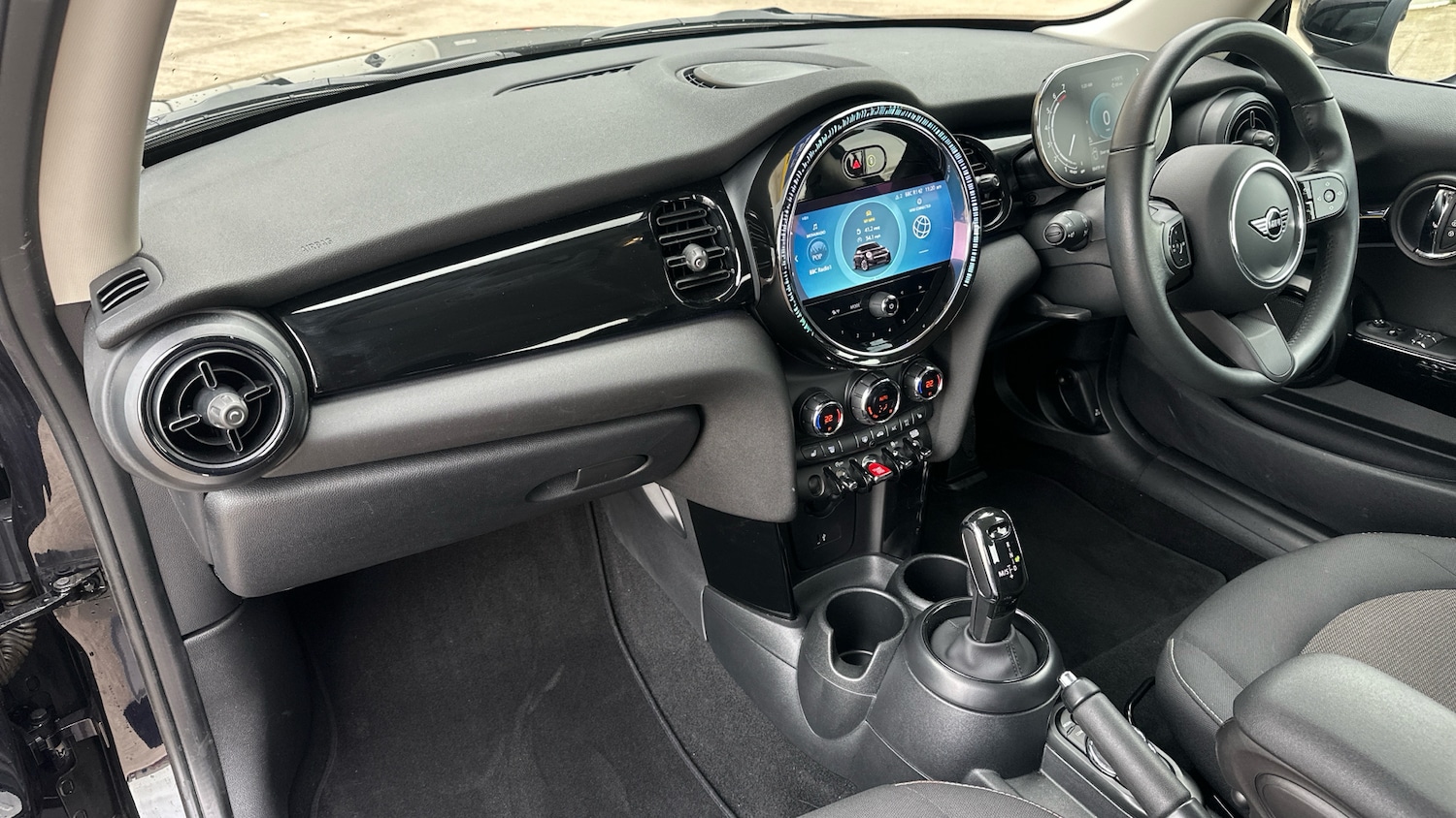 Used MINI Hatch 2023 for sale - 77774350: Photo 7