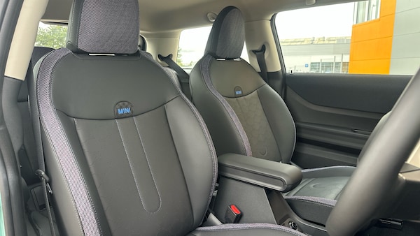Used MINI Cooper 2025 for sale - 76218681: Photo 11