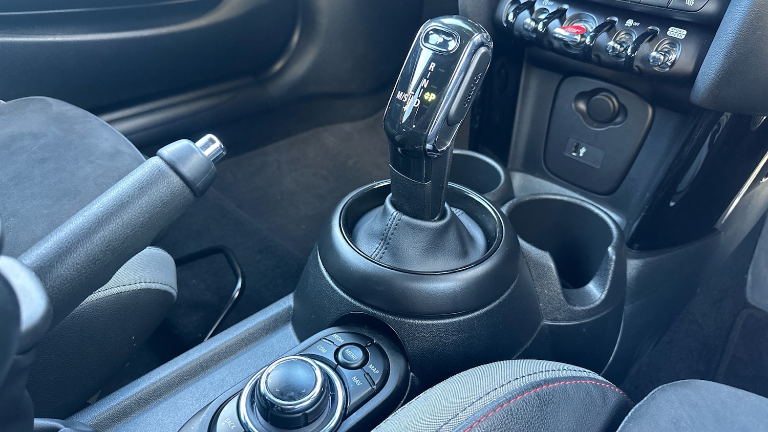 Used MINI Hatch 2022 for sale - 76637255: Photo 10