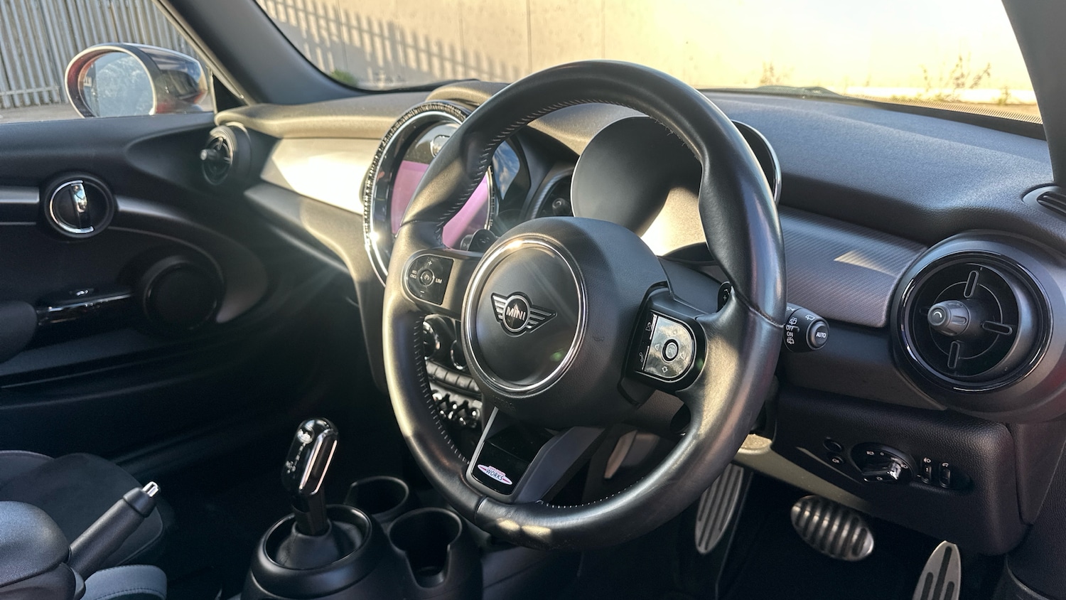 Used MINI Hatch 2022 for sale - 76637255: Photo 6