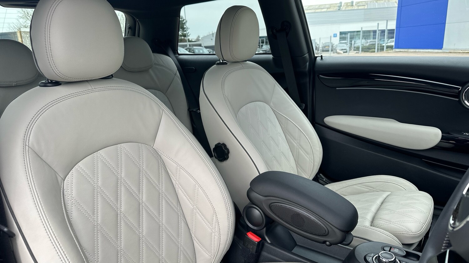 Used MINI Hatch 2023 for sale - 77591283: Photo 11