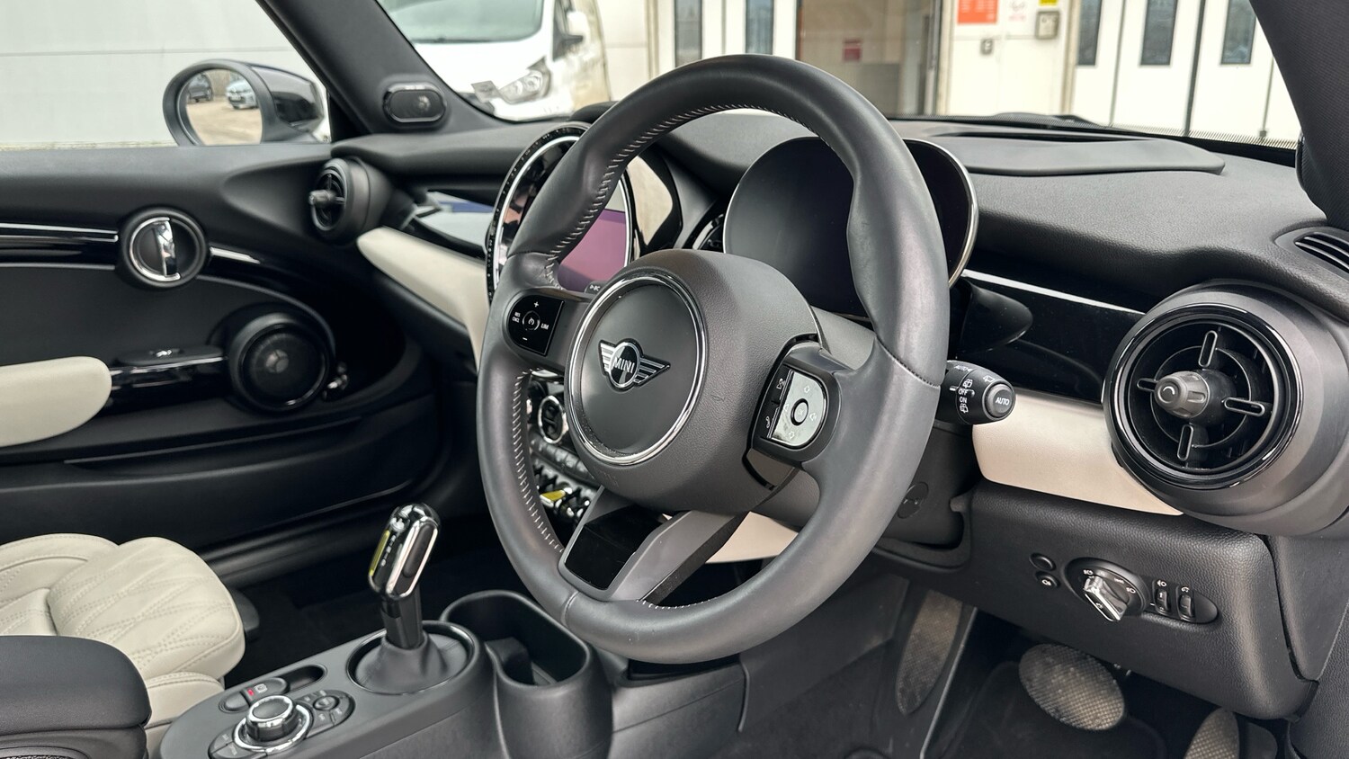 Used MINI Hatch 2023 for sale - 77591283: Photo 6