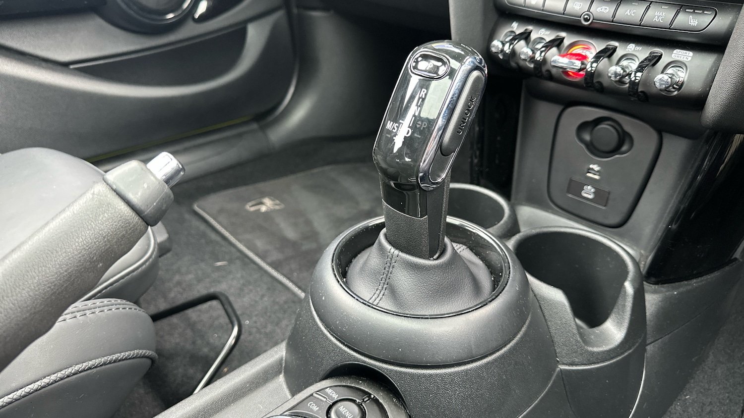 Used MINI Hatch 2022 for sale - 77679336: Photo 10