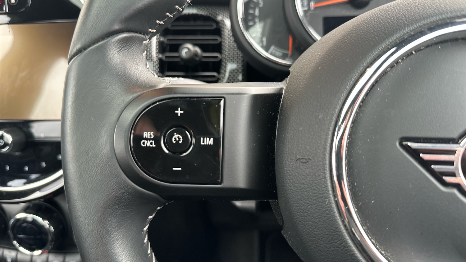 Used MINI Hatch 2022 for sale - 77679336: Photo 17