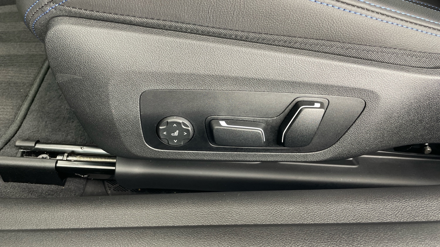 Used BMW 4 Series 2024 for sale - 77336461: Photo 30