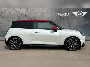 Used MINI Cooper 2024 for sale - 79307210: Photo