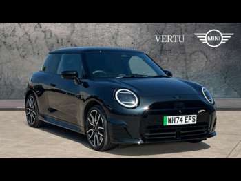 2025 (74) - 160kW SE Sport [Level 3] 54kWh 3dr Auto Electric Hatchback