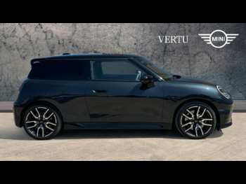 Used MINI Cooper 2025 for sale - 74703200: Photo