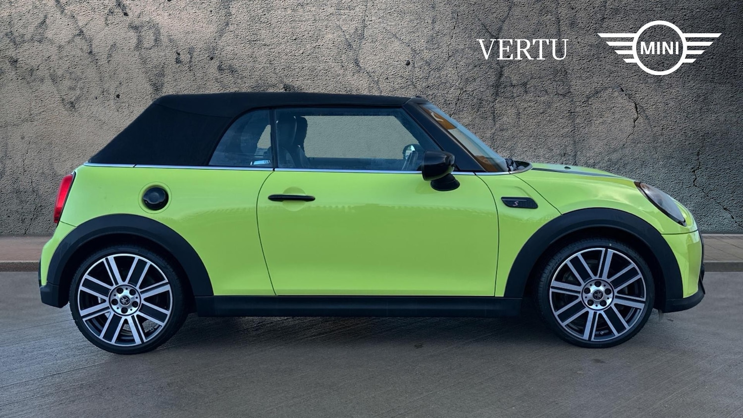 Used MINI Convertible 2022 for sale - 76568390: Photo 3