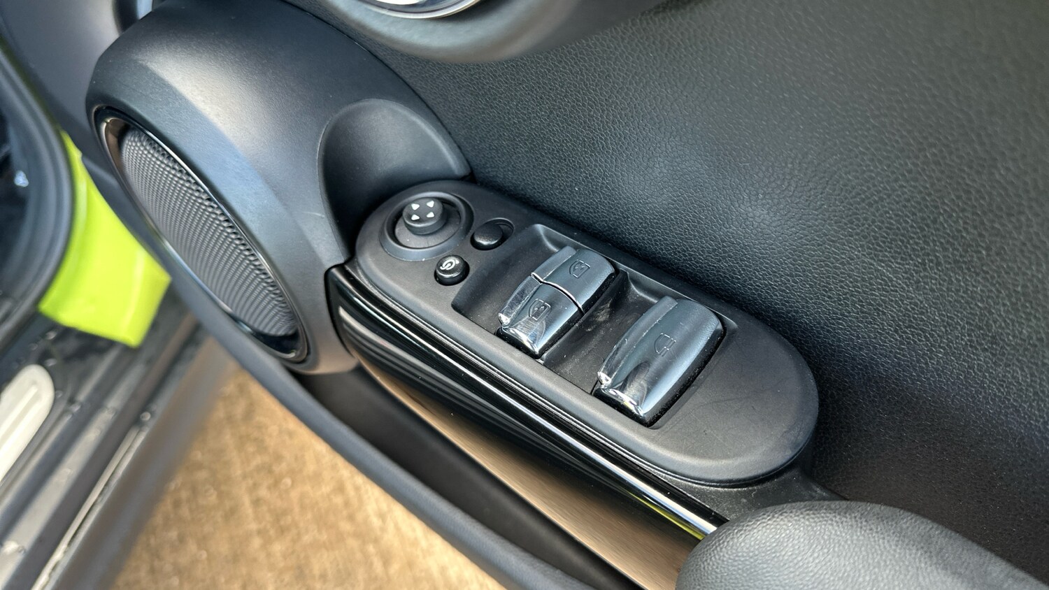 Used MINI Convertible 2022 for sale - 76568390: Photo 31