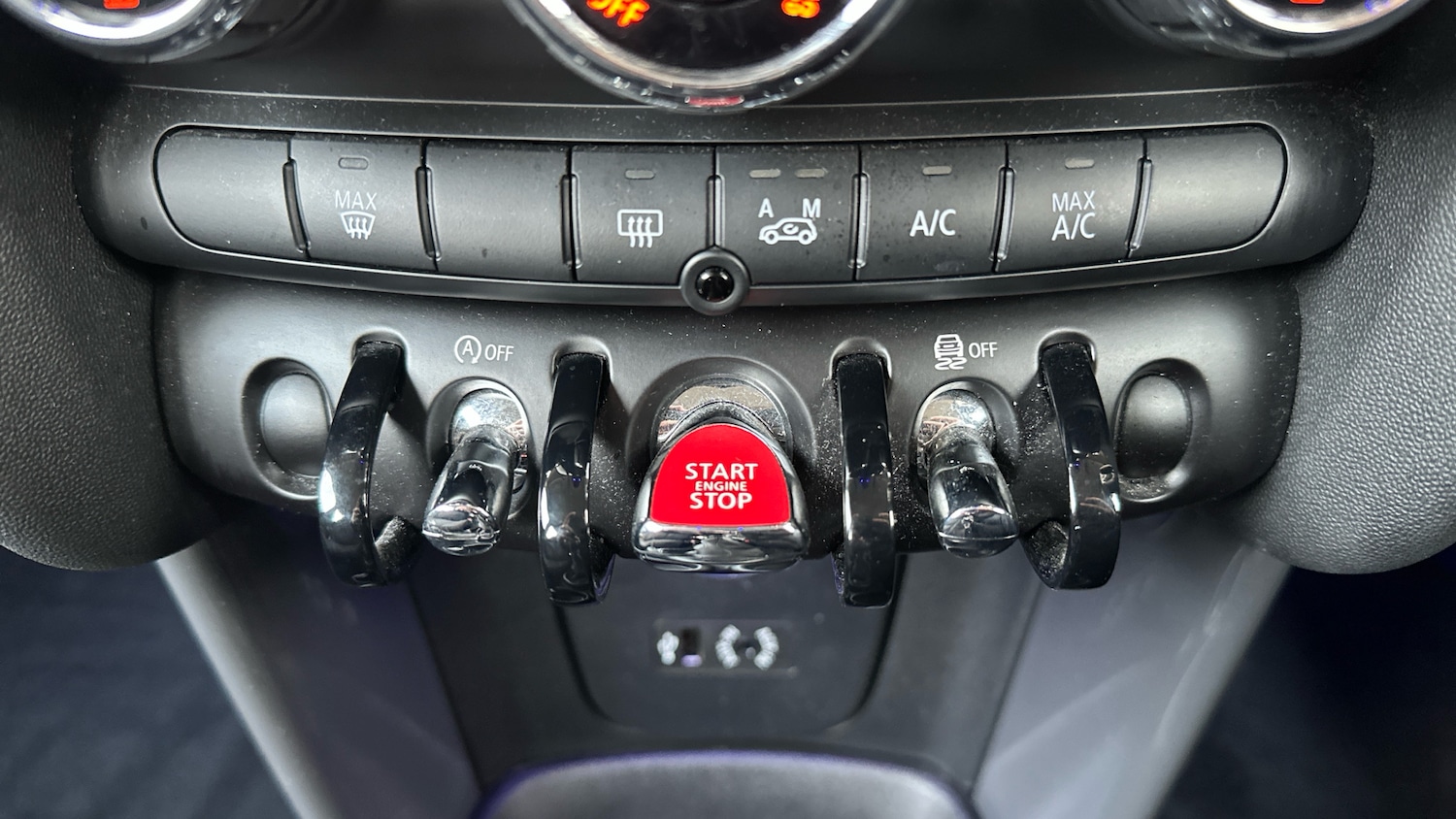 Used MINI Hatch 2016 for sale - 77195168: Photo 32